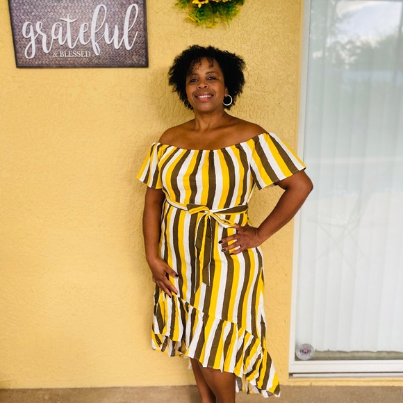Striped Off Shoulder Dress - Picture 2 of 3